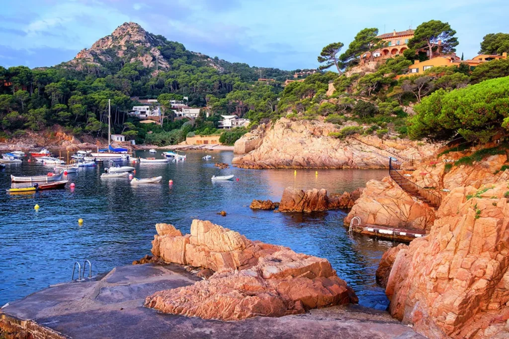 barcelona surrounding beaches