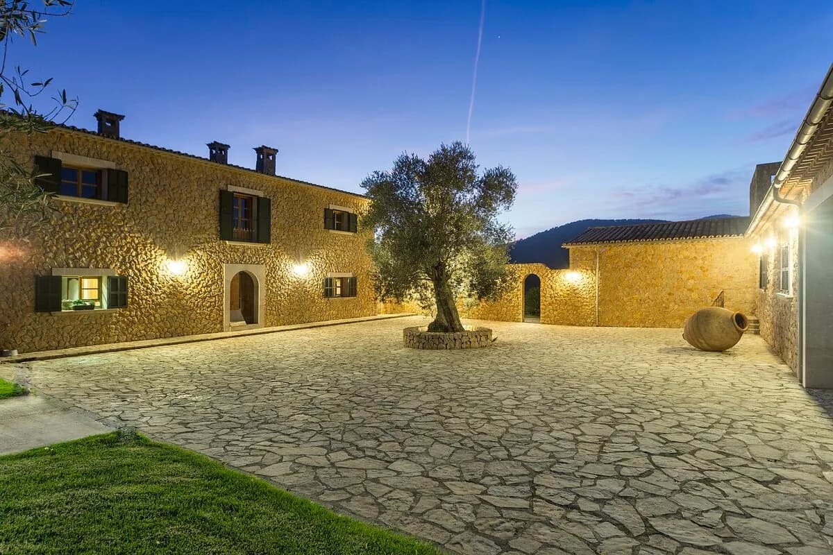 Rustic Look Villa in Mallorca