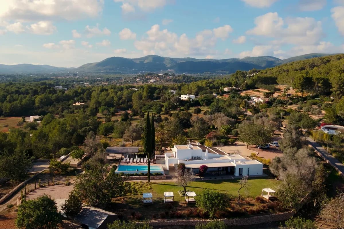 Villa in Heart of Nature