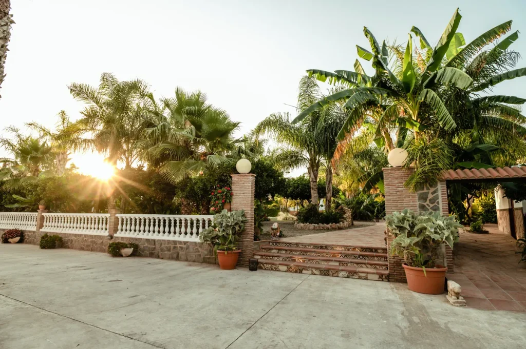 entrance of fina candles for weddings in malaga
