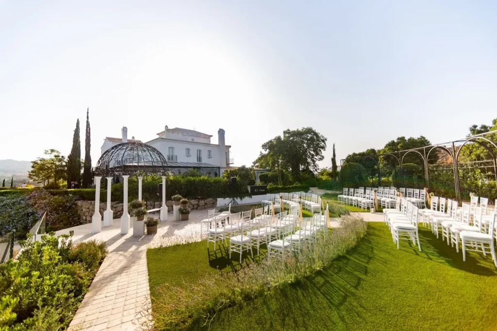 garden setting for wedding in malaga