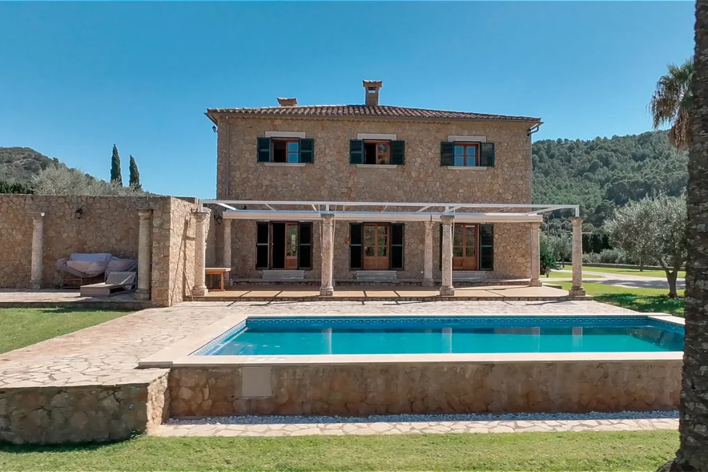 rustic villa for wedding in mallorca with pool