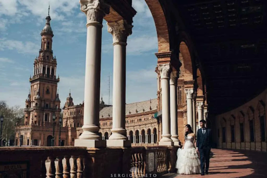 couple photo in seville