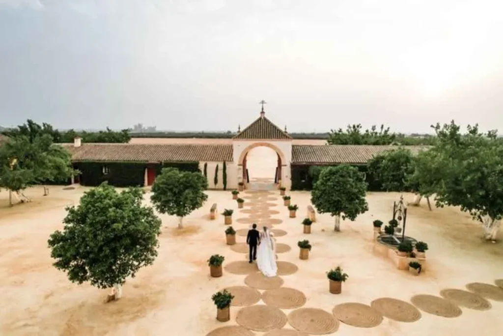 sandy entrance outside area in wedding venue around Sevilla